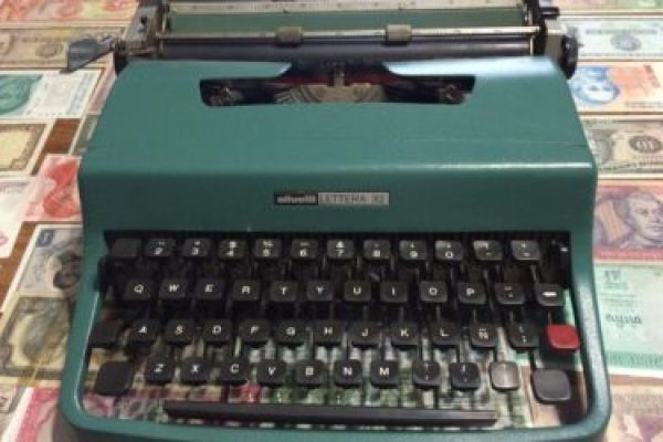 typewriter-1280-400x250